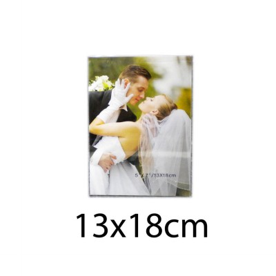 [8532105073037] PORTAFOTO PLAST. TRASP. 13X18CM